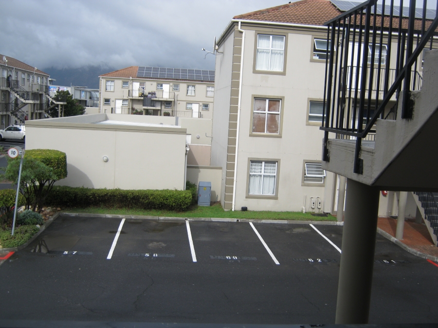 To Let 2 Bedroom Property for Rent in Guldenland Western Cape